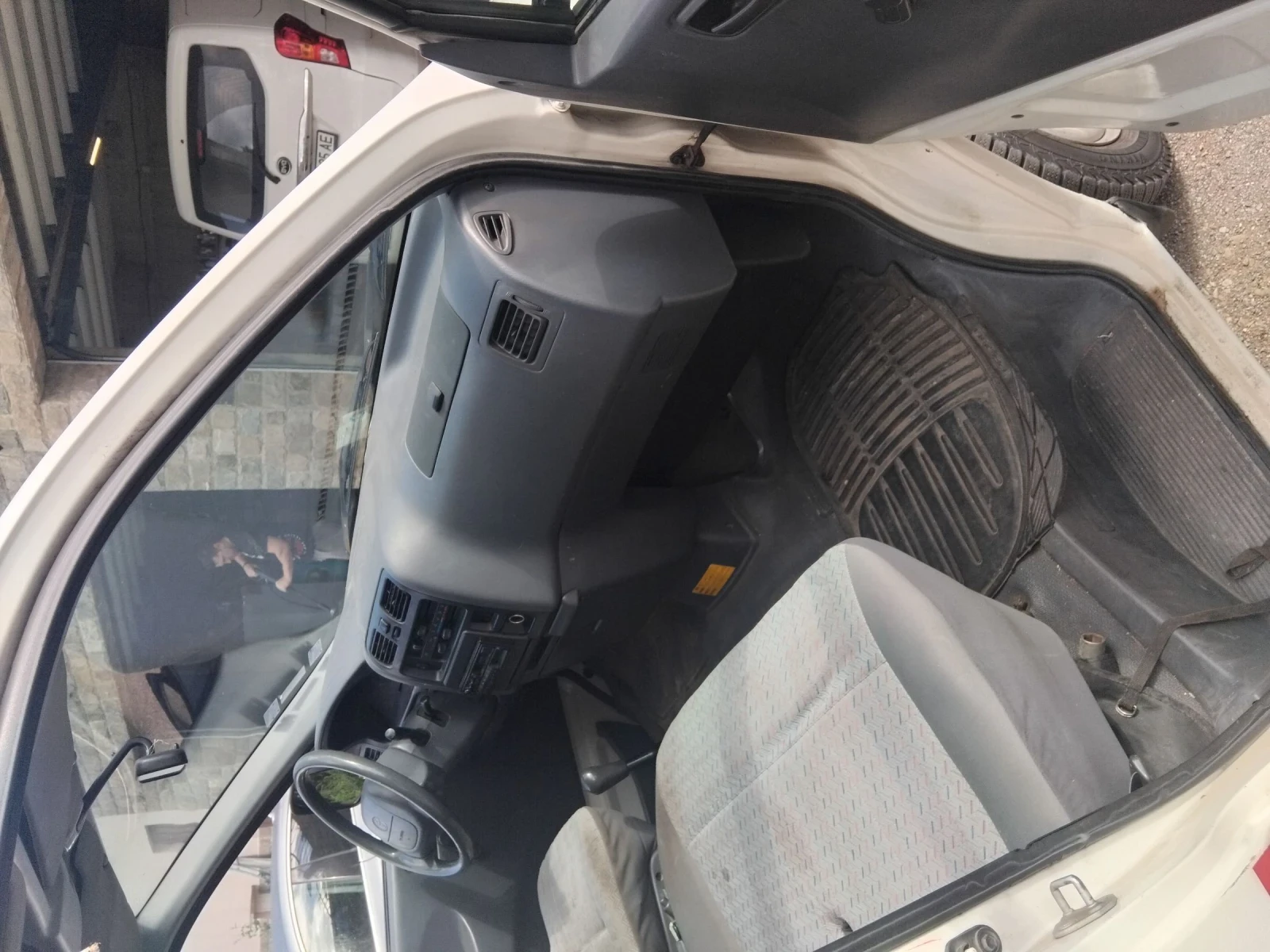 Toyota Hiace 2.4.D, снимка 3 - Бусове и автобуси - 54861628