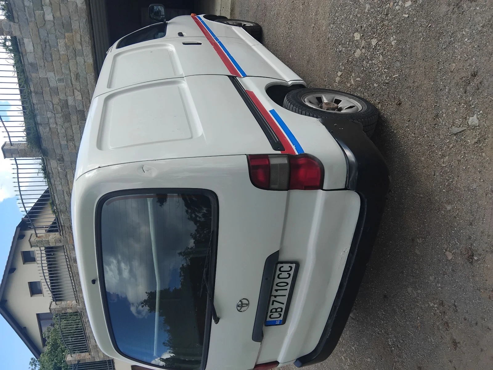 Toyota Hiace 2.4.D, снимка 4 - Бусове и автобуси - 54861628