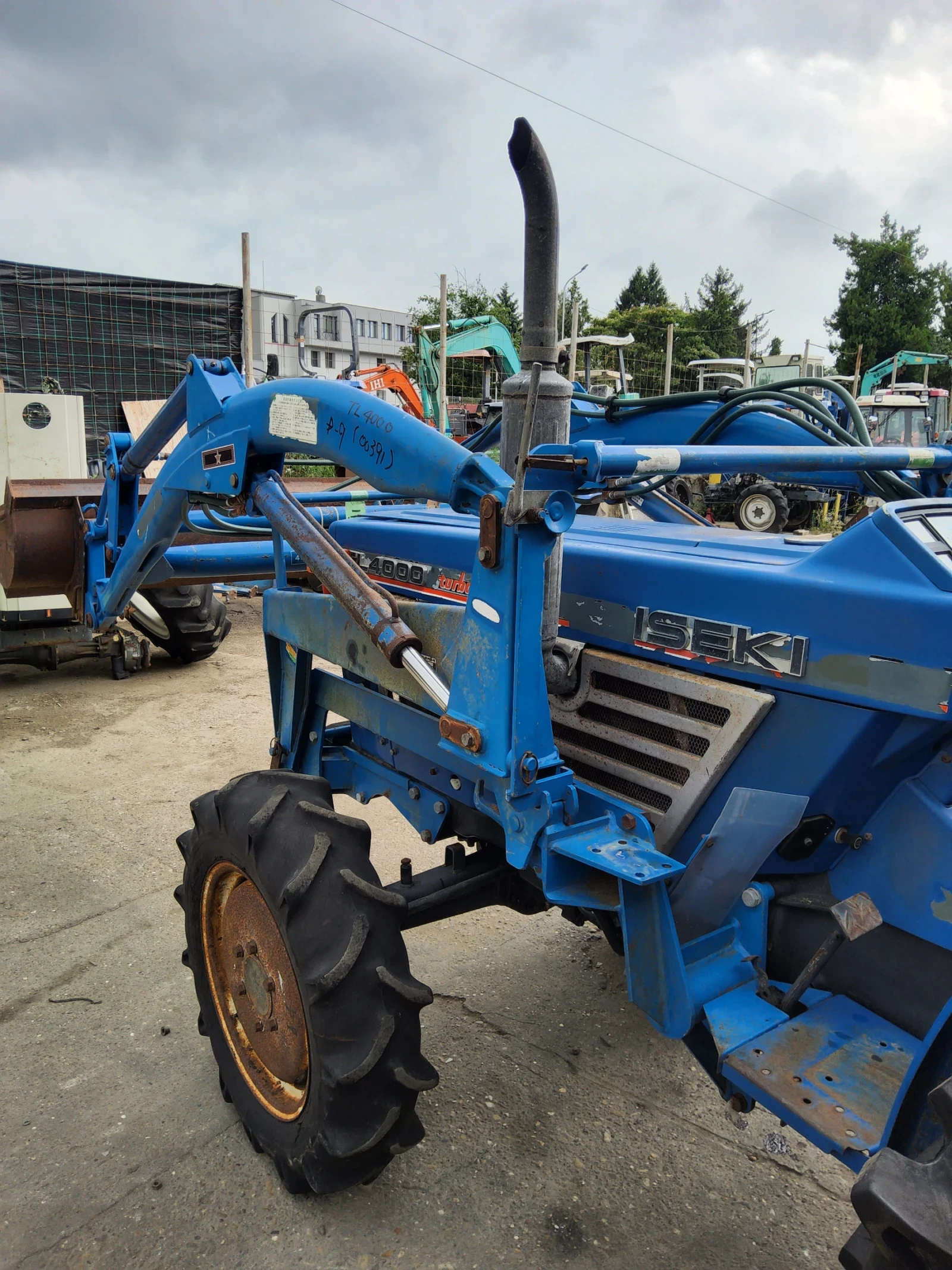 Трактор ISEKI TA 40, снимка 5 - Селскостопанска техника - 55933561