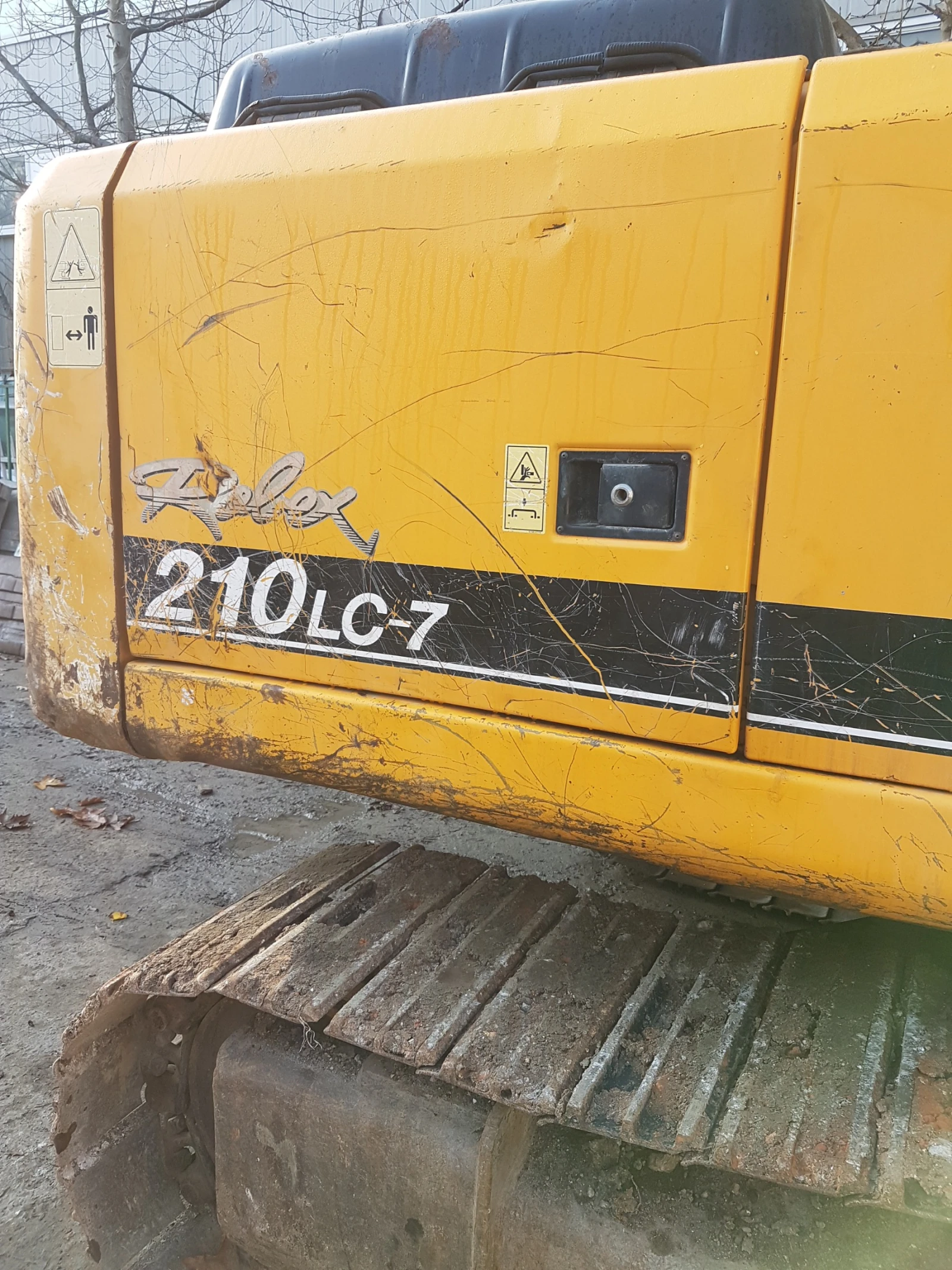 Багер Hyundai 210 LC-7, снимка 5 - Индустриална техника - 55233639