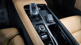 Volvo S90 * B5* ПАНО* KEYLESS* Camera* ПОДГРЕВ* 360* , снимка 9