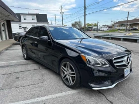 Mercedes-Benz E 400 4MATIC * AMG * CARFAX * , снимка 2