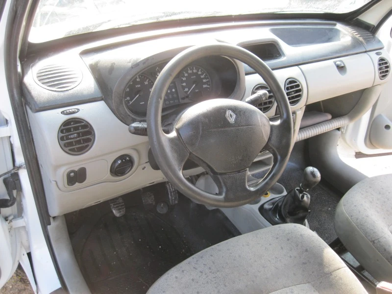 Renault Kangoo, снимка 11 - Автомобили и джипове - 44337942