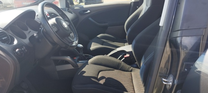 Seat Altea 2.0i-200к.с, снимка 10 - Автомобили и джипове - 45370371