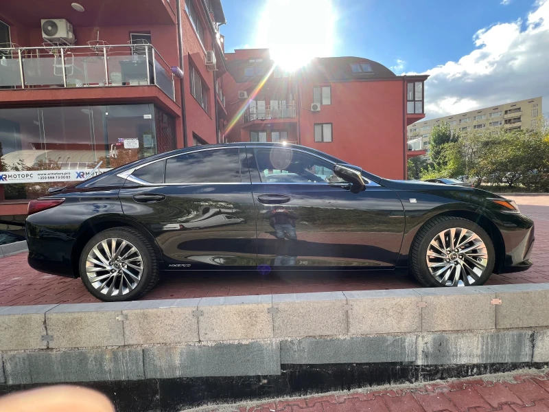 Lexus ES 300 300h  F Sport  / Гаранция