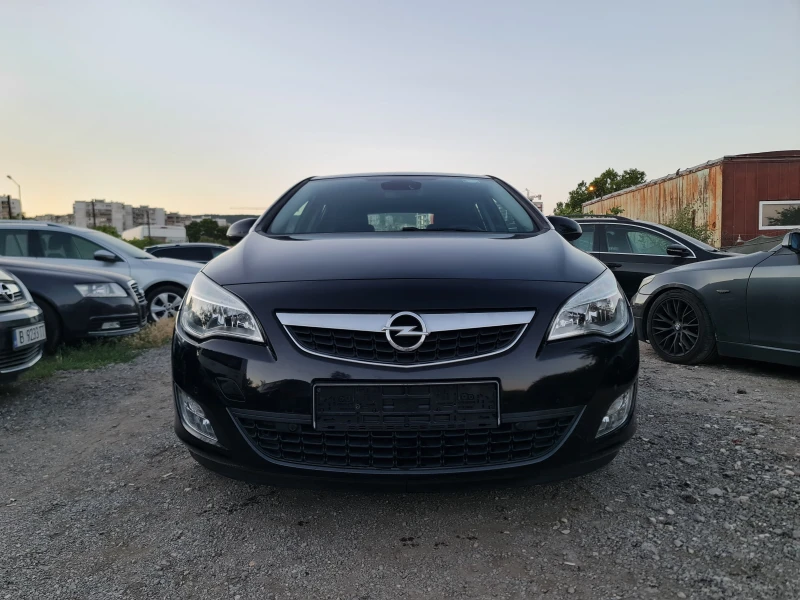 Opel Astra КАТО НОВА СТАРИЯ МОТОР, снимка 2 - Автомобили и джипове - 47362448