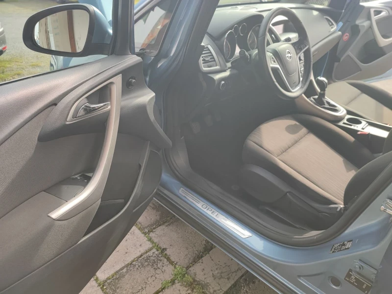 Opel Astra 1.7 CDTI 125 К.С, снимка 7 - Автомобили и джипове - 47955482