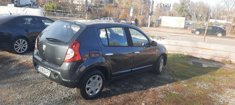 Dacia Sandero 1, 4, Газ, Климатик, снимка 10 - Автомобили и джипове - 48013876