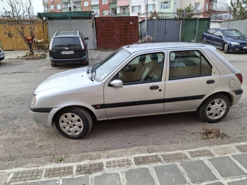 Ford Fiesta Турбодизел, снимка 7 - Автомобили и джипове - 48166232