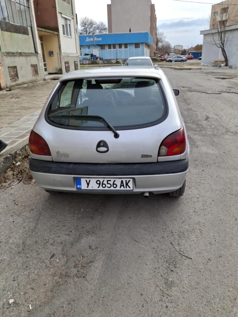 Ford Fiesta Турбодизел, снимка 4 - Автомобили и джипове - 48166232