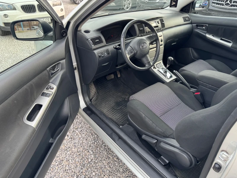 Toyota Corolla 1.4d / АВТОМАТИК / НОВ СЪЕДИНИТЕЛ, снимка 5 - Автомобили и джипове - 50666600