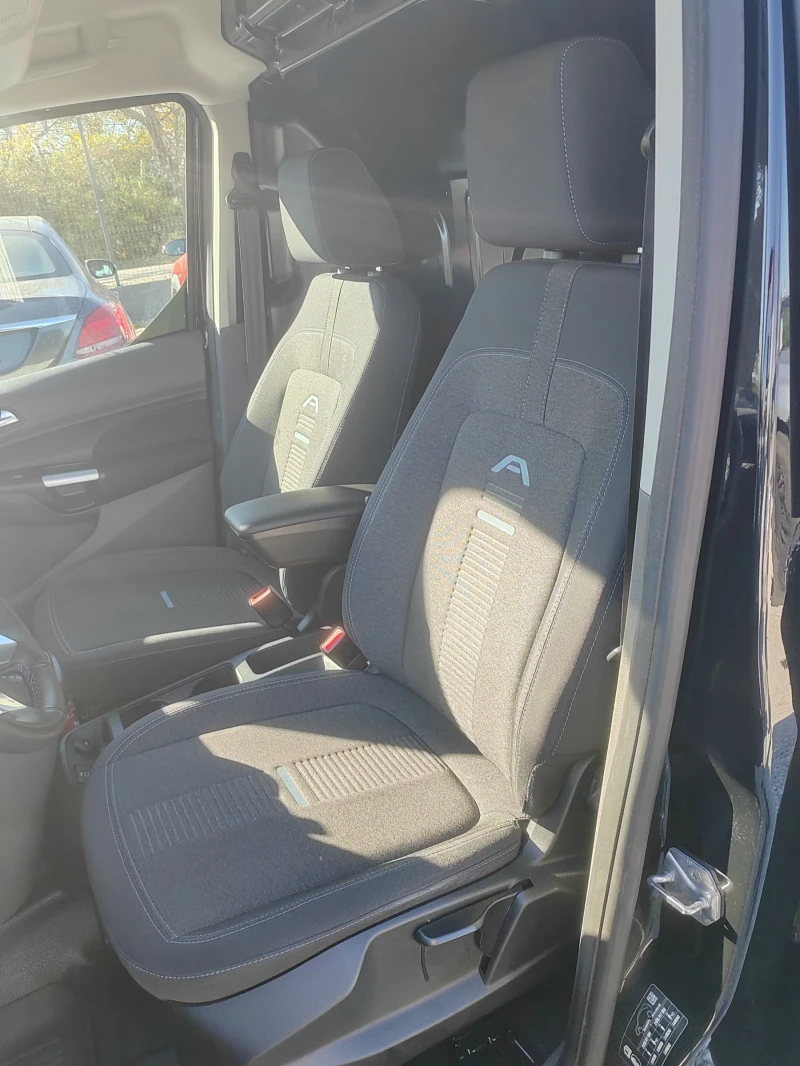 Ford Tourneo Connect 1.5, 120к.с.Tranzit Conect, снимка 9 - Автомобили и джипове - 52448243