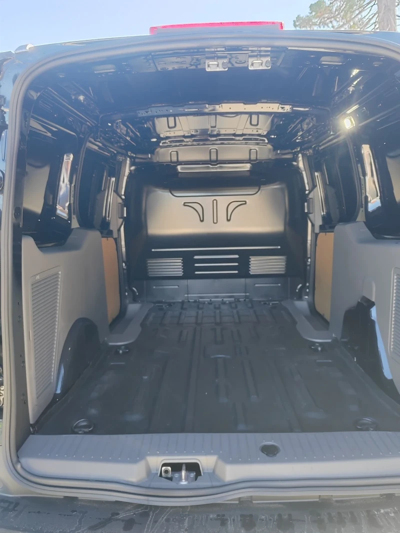 Ford Tourneo Connect 1.5, 120к.с.Tranzit Conect, снимка 7 - Автомобили и джипове - 52448243