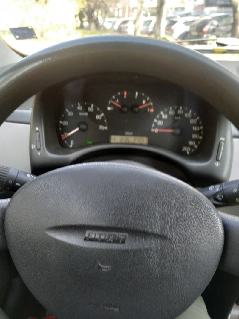 Fiat Punto 1.9JTD, снимка 6 - Автомобили и джипове - 52542105