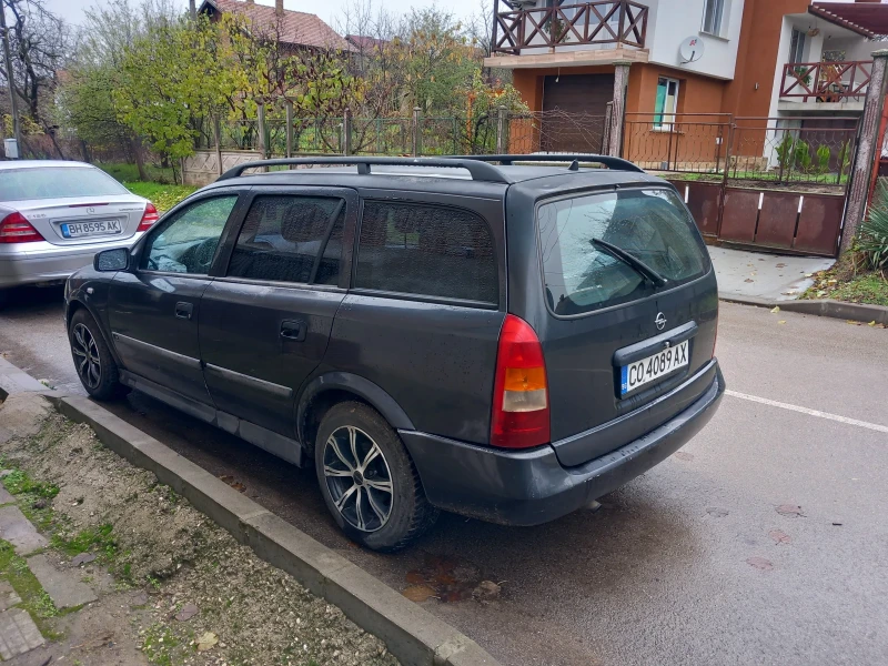 Opel Astra 1, 6, снимка 6 - Автомобили и джипове - 52596090