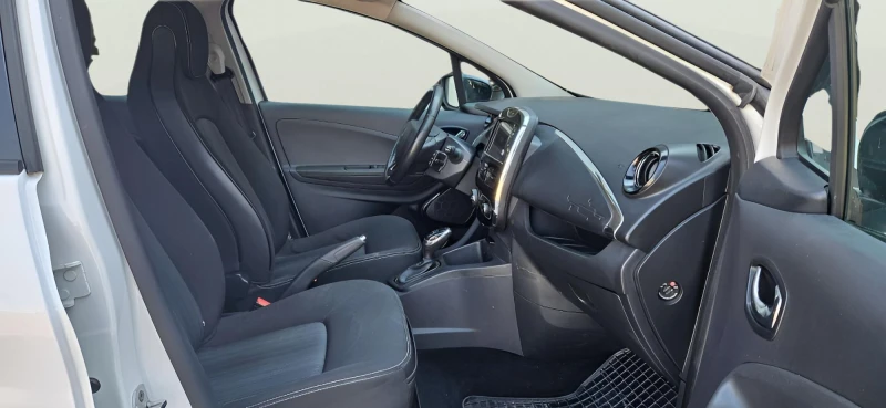 Renault Zoe 40 KWh, снимка 9 - Автомобили и джипове - 53427317
