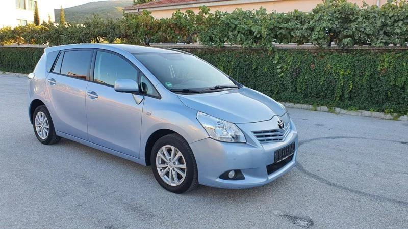 Toyota Verso 2.0 D4-D/126 к.с/ПАНОРАМА/7-МЕСТЕН - изображение 2