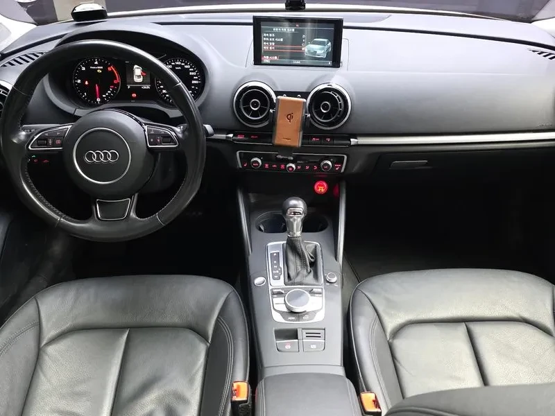 Audi A3 1.6 TDI, снимка 7 - Автомобили и джипове - 54971448
