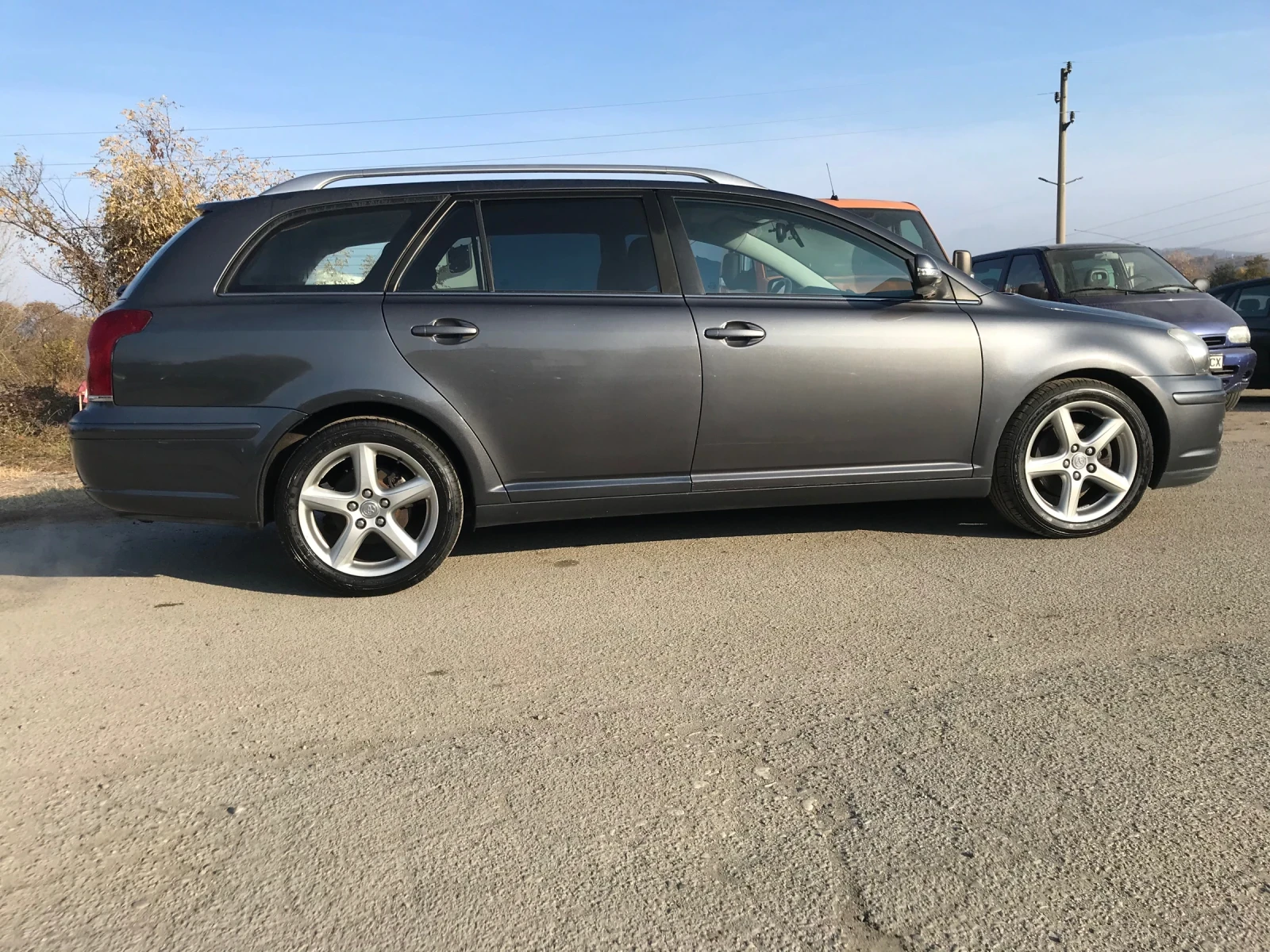 Toyota Avensis 2.2D D4D - изображение 2