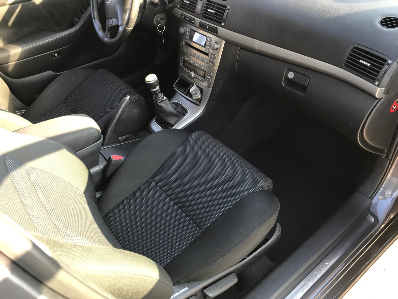 Toyota Avensis 2.2D D4D - изображение 9