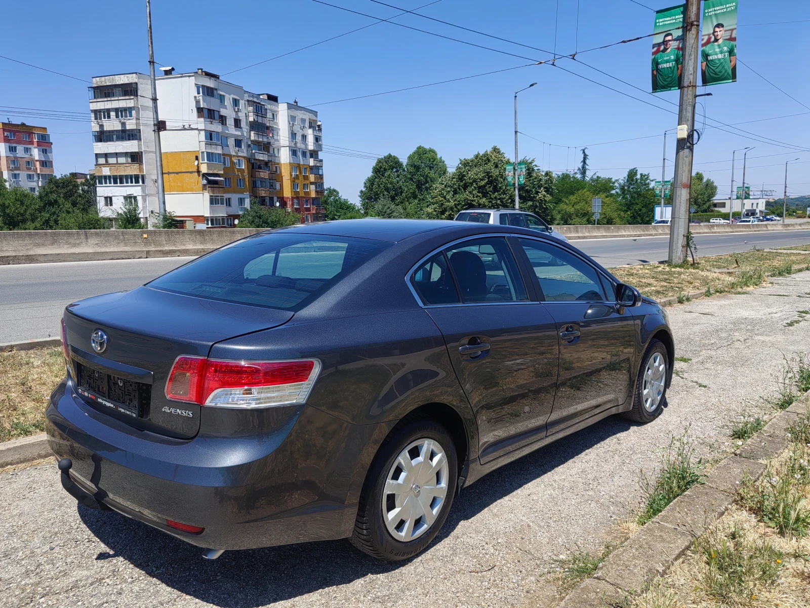 Toyota Avensis 2.0td  127ps - изображение 8