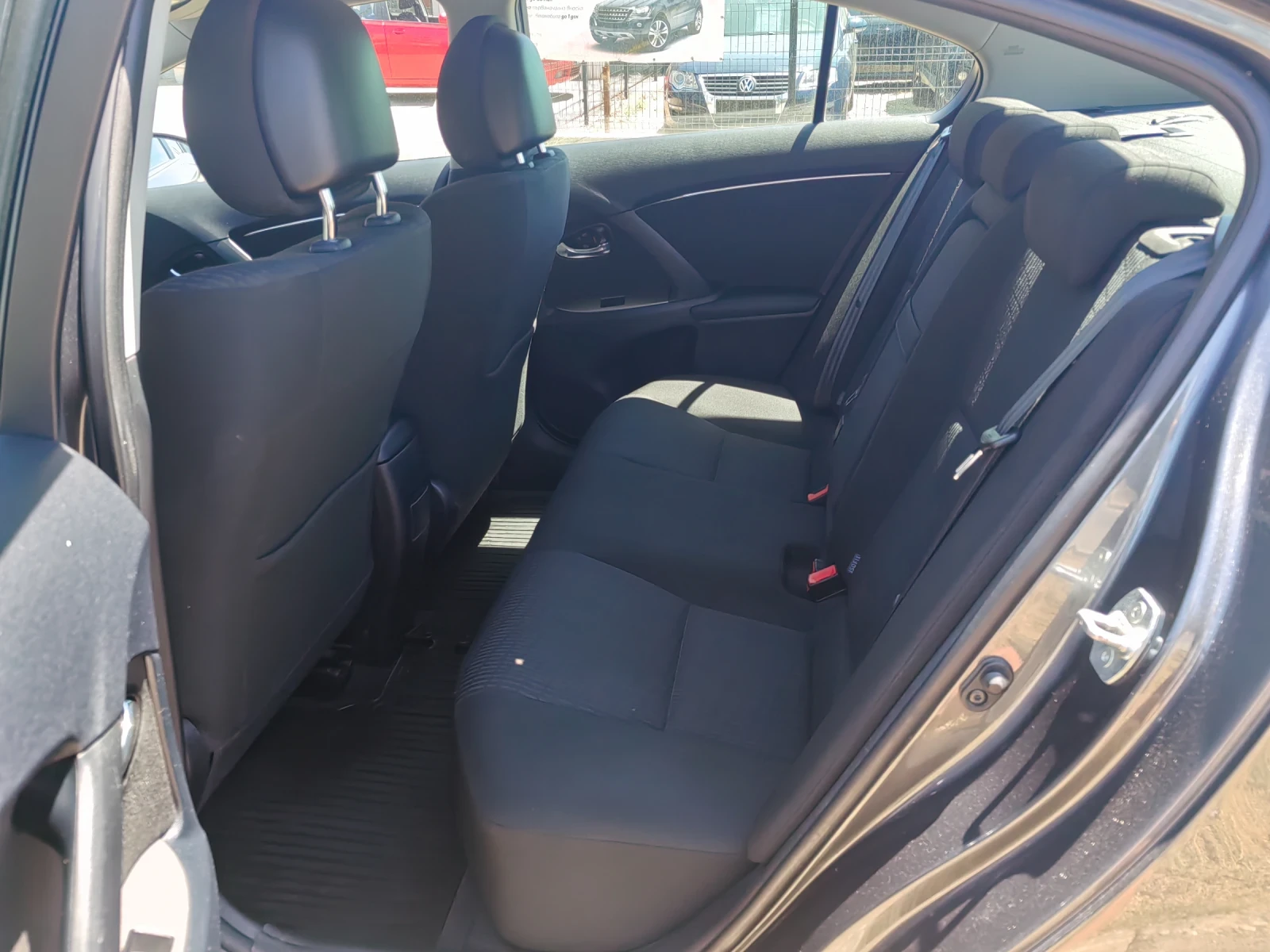 Toyota Avensis 2.0td  127ps | Mobile.bg — изображение 11