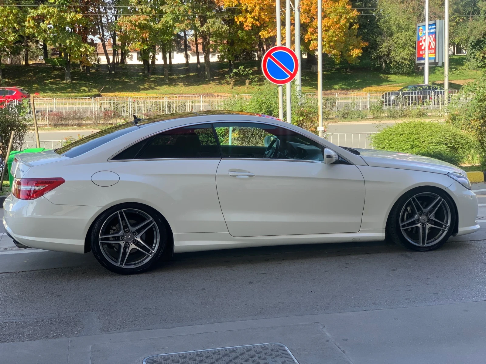 Mercedes-Benz E 350  - изображение 2