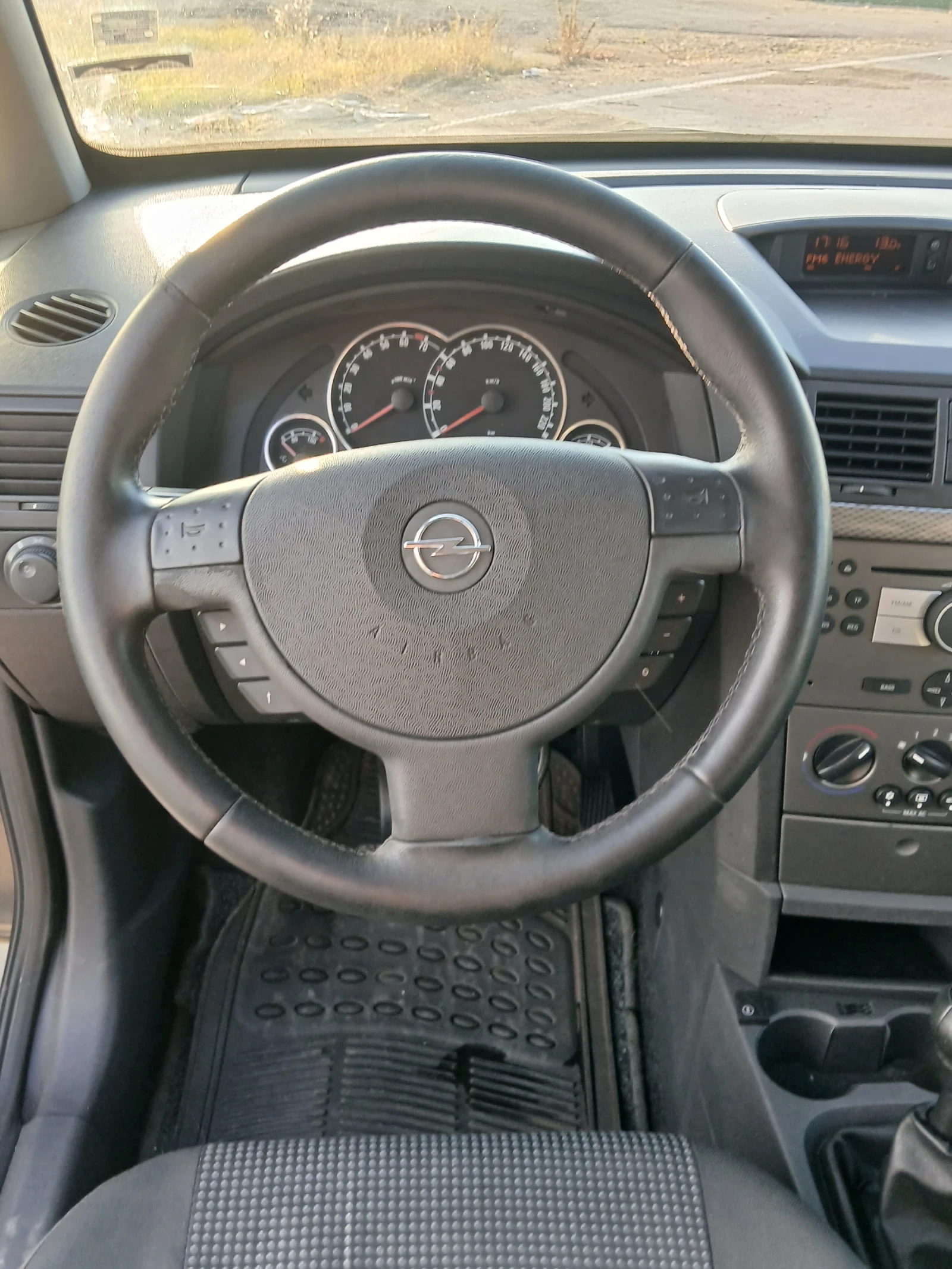 Opel Meriva 1.4 газ-бензин | Mobile.bg — изображение 9