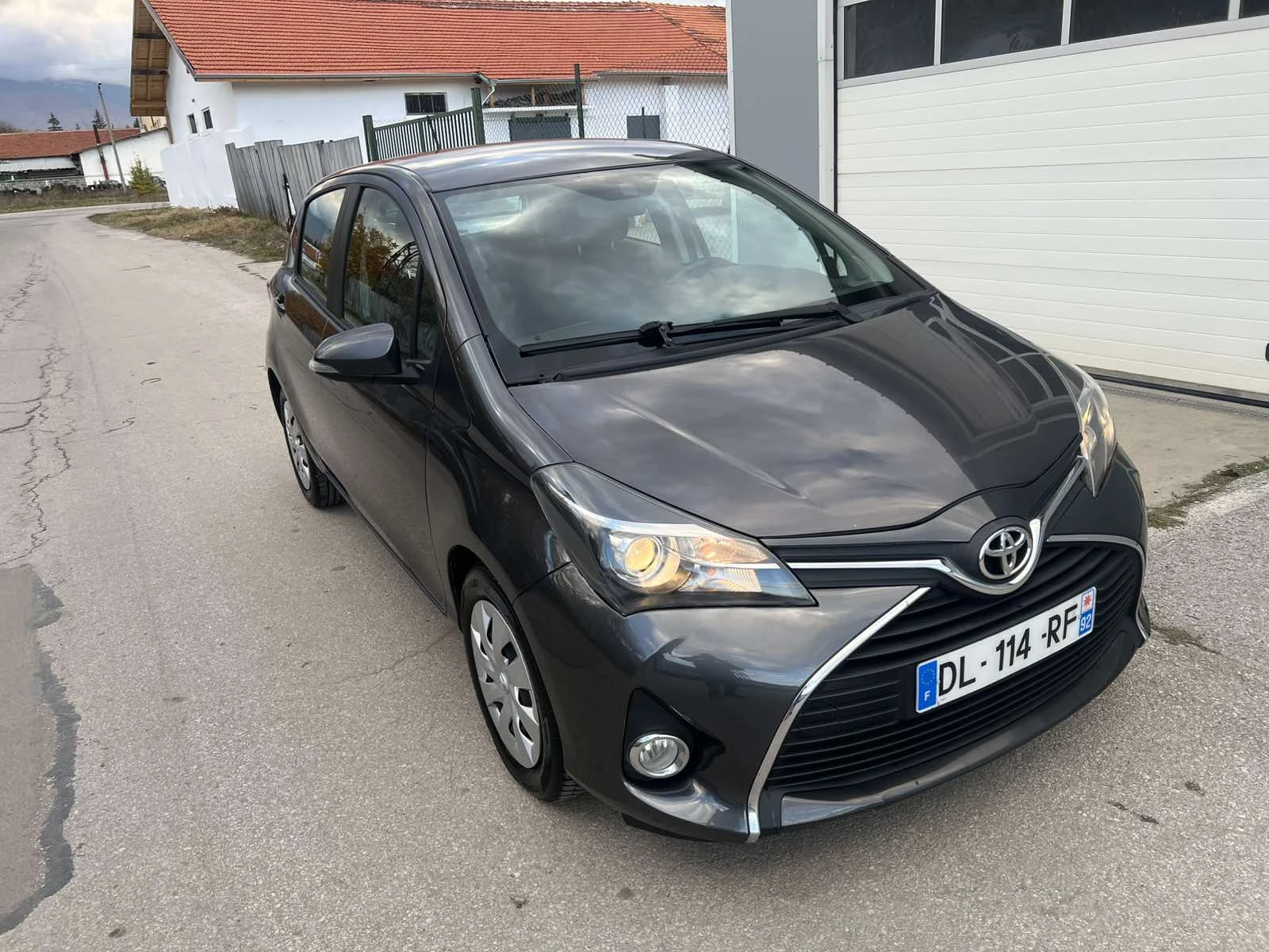 Toyota Yaris NAVI CAMERA AUTOPILOT - изображение 8
