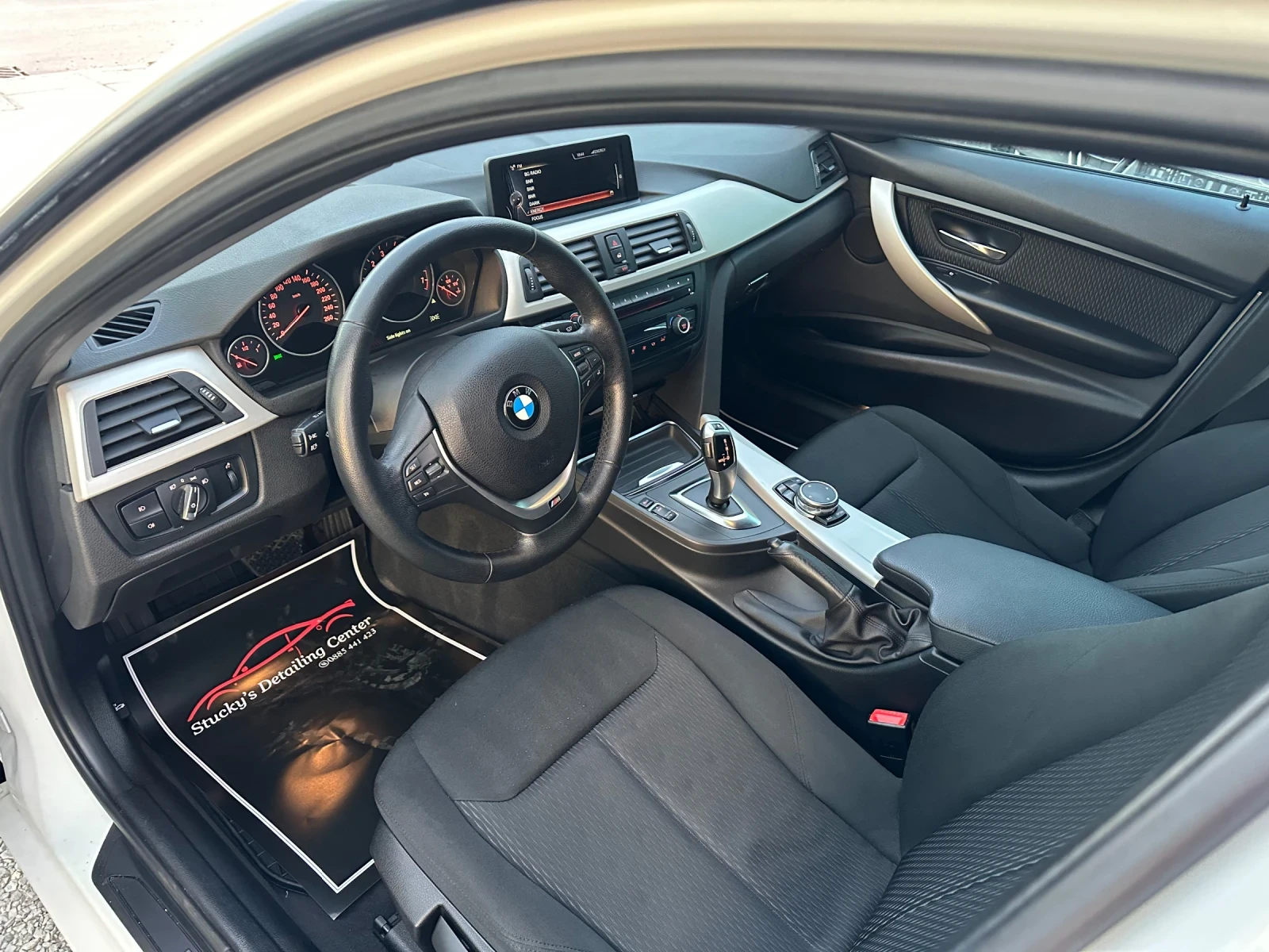 BMW 320 I Xdrive/ Бартер!!!, снимка 9 - Автомобили и джипове - 54092183