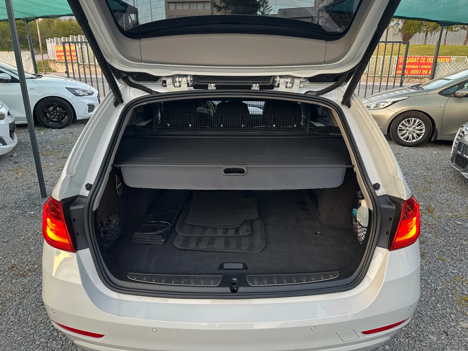 BMW 320 I Xdrive/ Бартер!!!, снимка 6 - Автомобили и джипове - 54092183