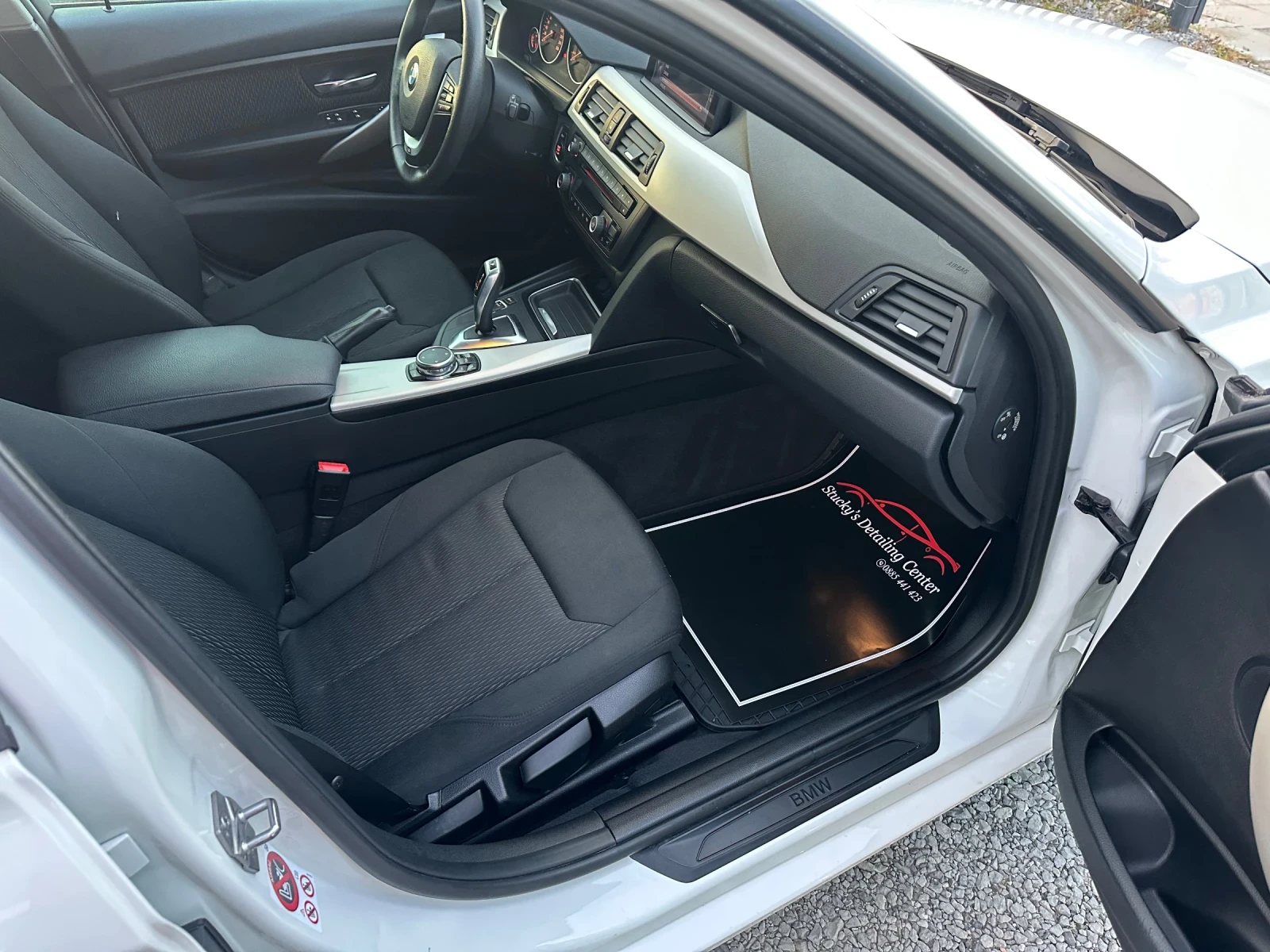 BMW 320 I Xdrive/ Бартер!!!, снимка 11 - Автомобили и джипове - 54092183