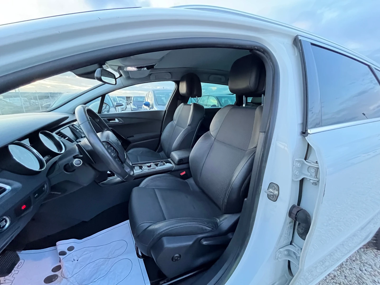 Peugeot 508 Peugeot 508 2.0 HDI SW * ��������* HEAD UP ������� | Mobile.bg � ����������� 11