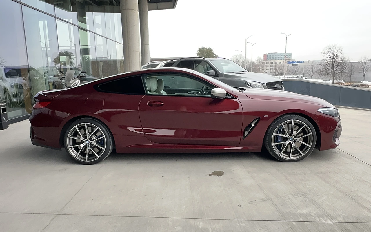 BMW 850 M850i xDrive Coupe - изображение 3