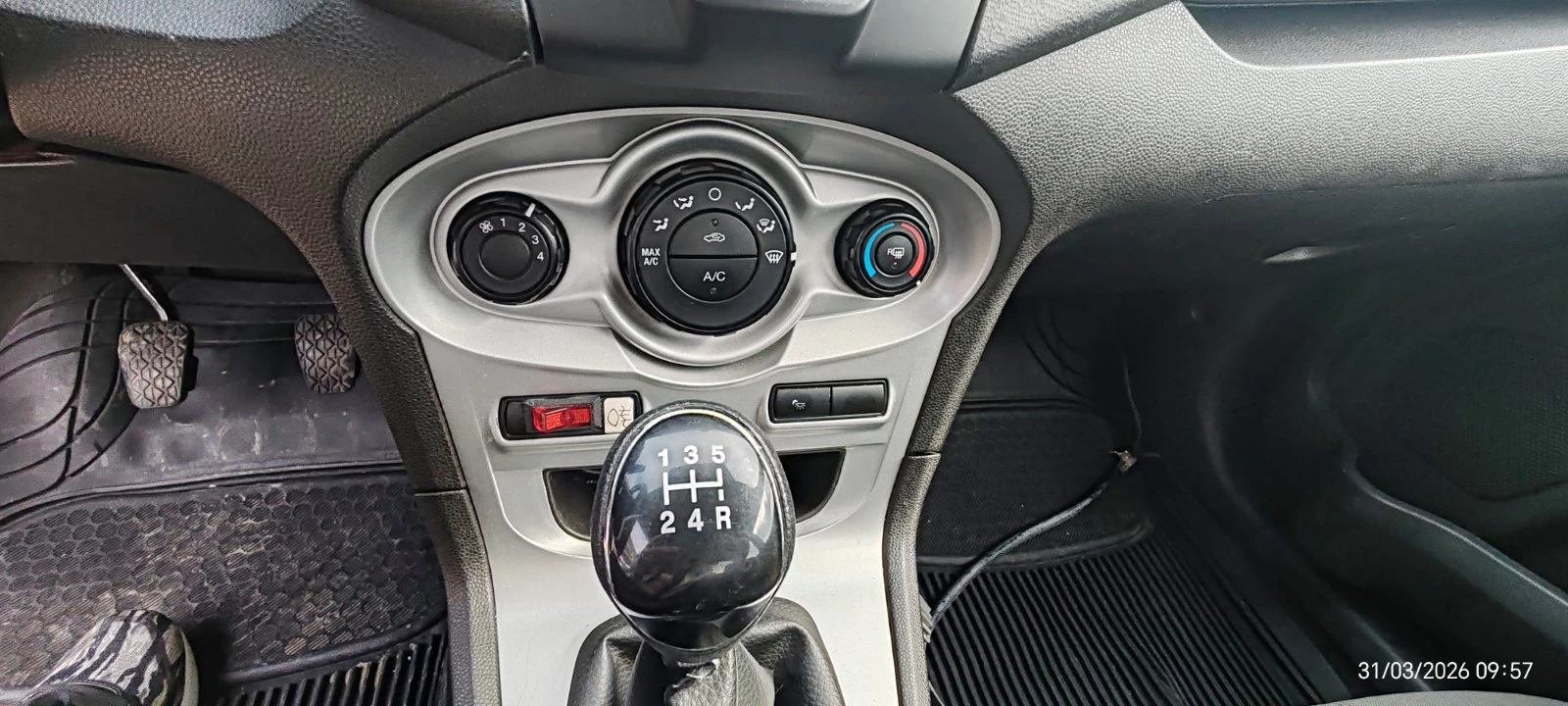 Ford Fiesta 1.0 EcoBoost (125hp), снимка 7 - Автомобили и джипове - 54055417