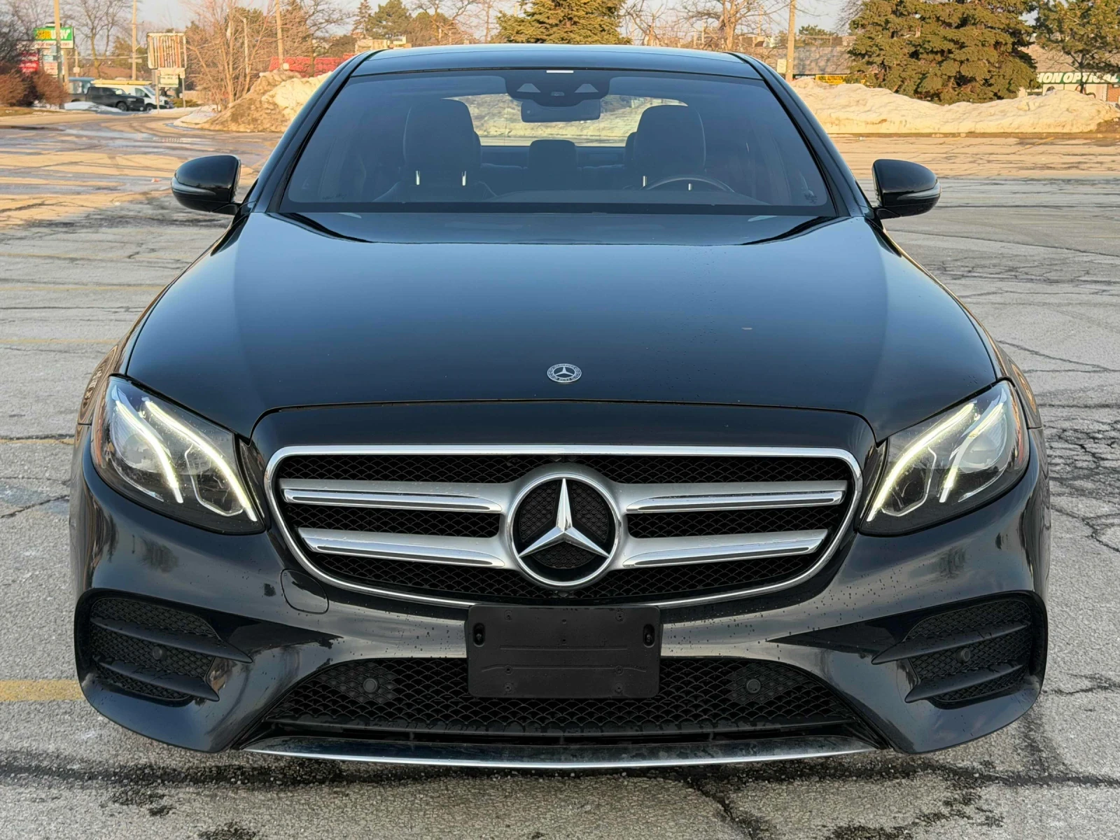 Mercedes-Benz E 300 AMG* 4matic* Burmester, снимка 2 - Автомобили и джипове - 54238037