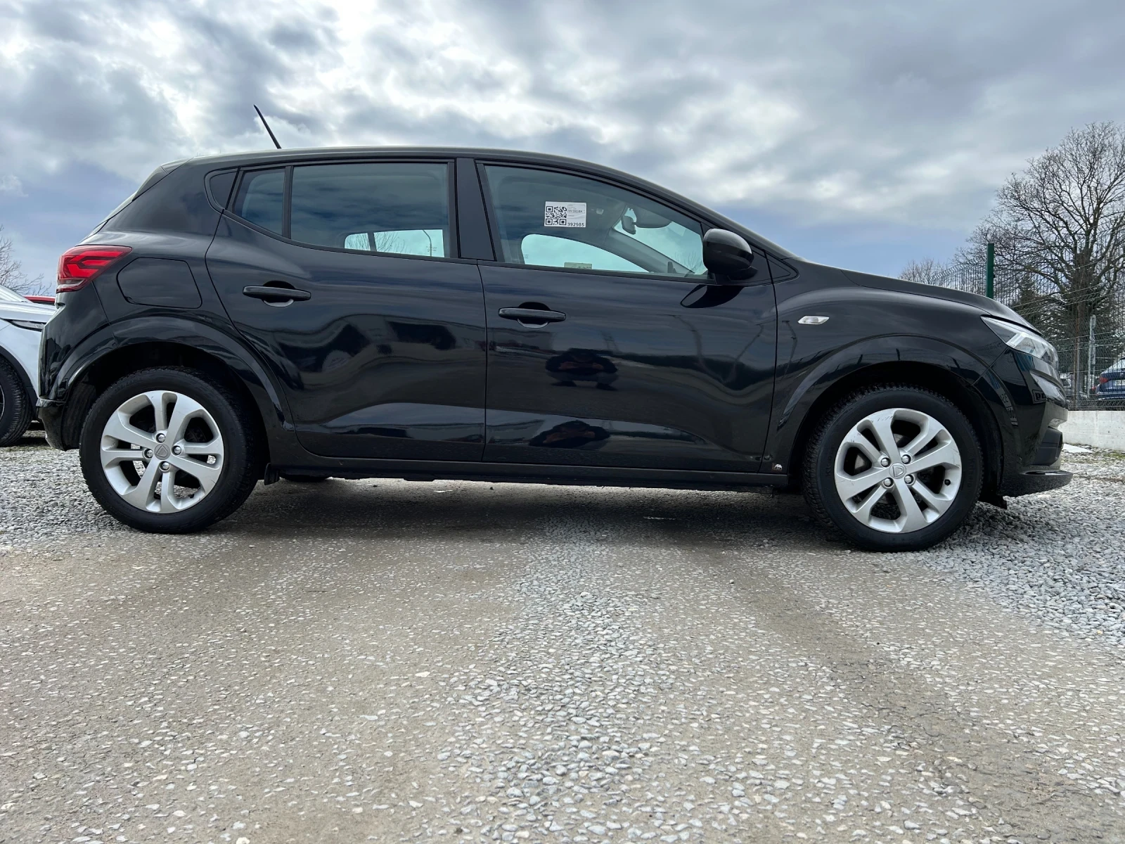 Dacia Sandero 1000T/AUTOMATIC/90K.C./FACELIFT/37000KM, снимка 8 - Автомобили и джипове - 54308647