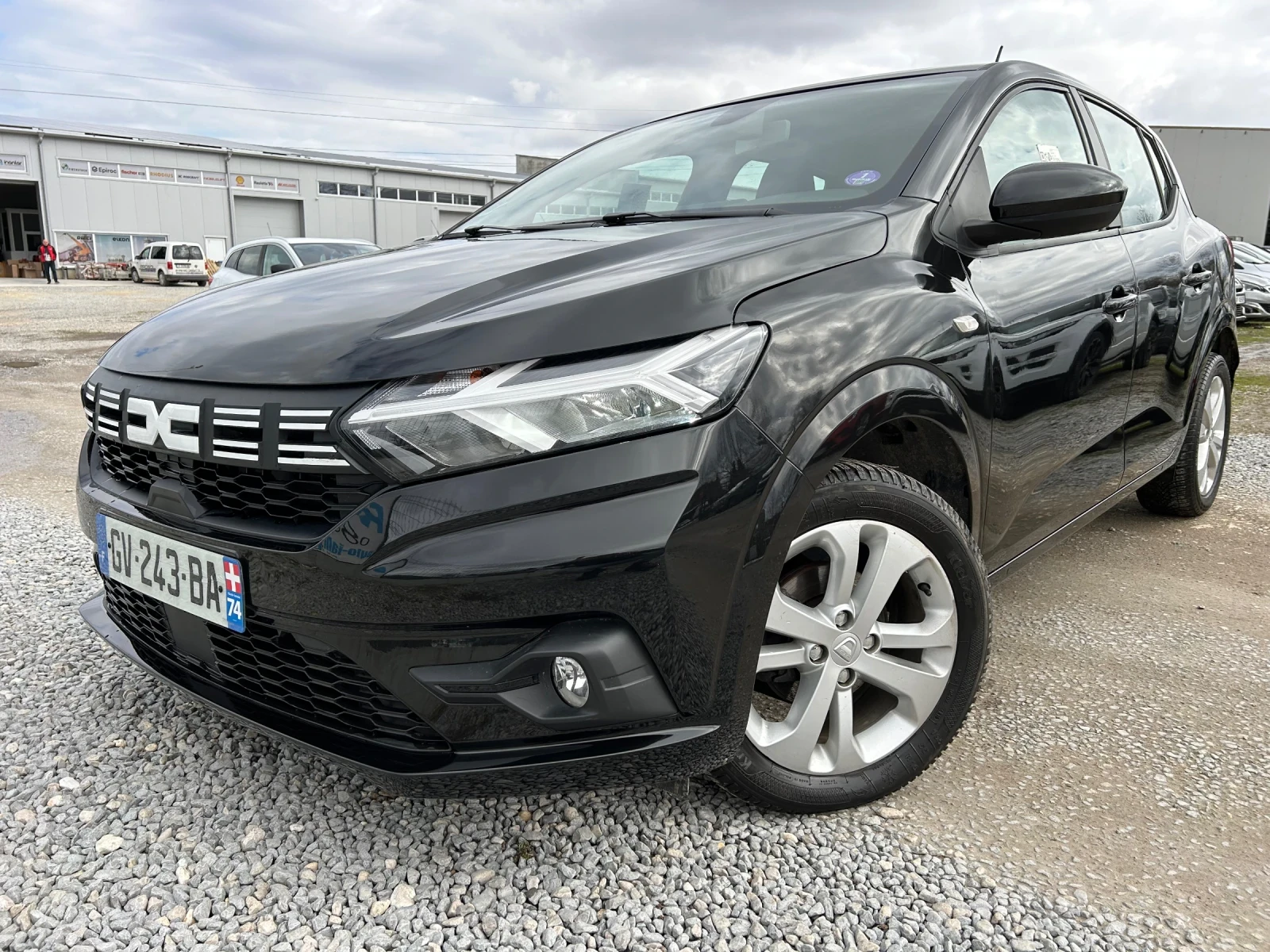 Dacia Sandero 1000T/AUTOMATIC/90K.C./FACELIFT/37000KM