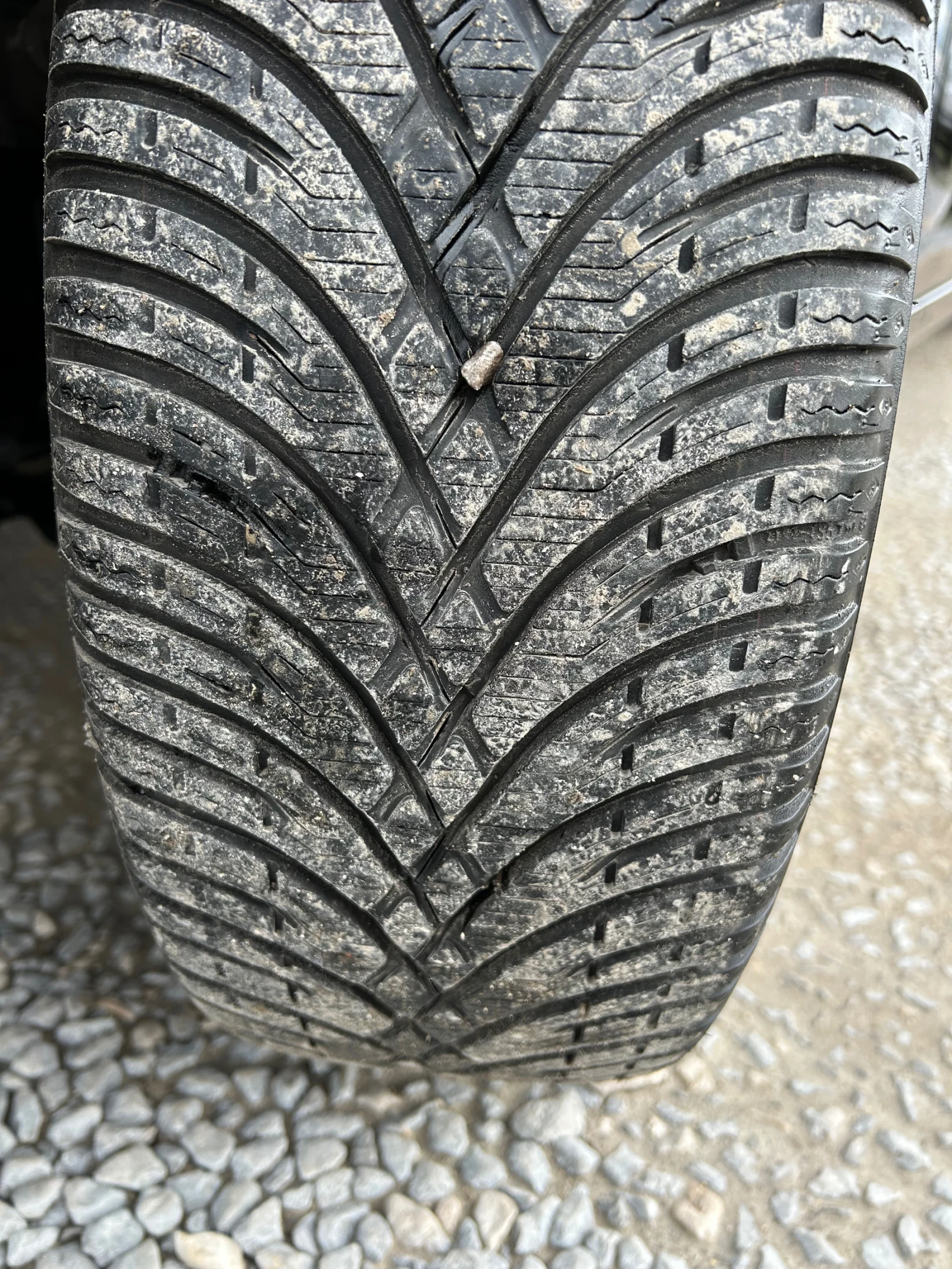 Dacia Sandero 1000T/AUTOMATIC/90K.C./FACELIFT/37000KM, снимка 17 - Автомобили и джипове - 54308647