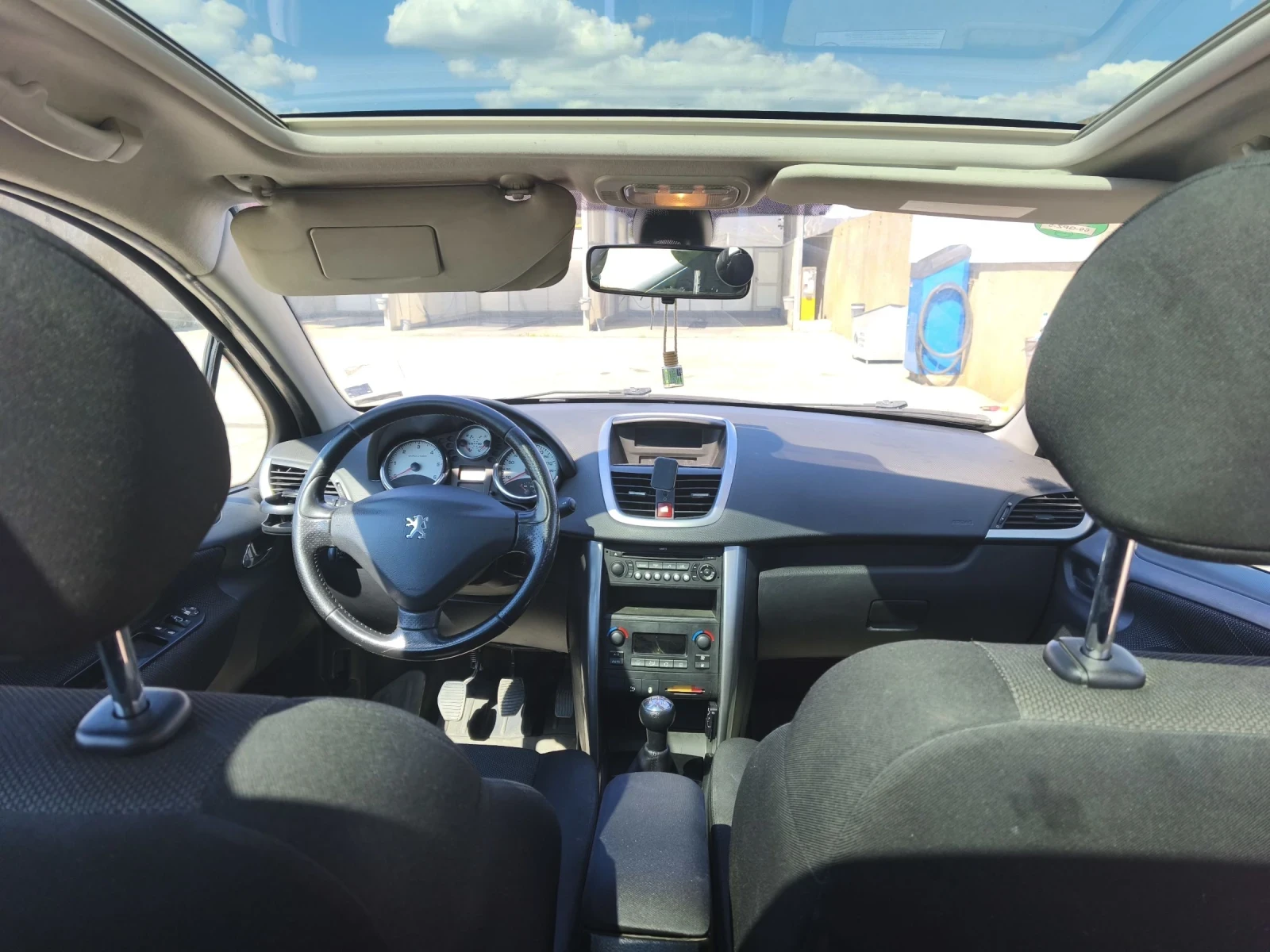 Peugeot 207 1.6hdi  90hp, снимка 9 - Автомобили и джипове - 54338972