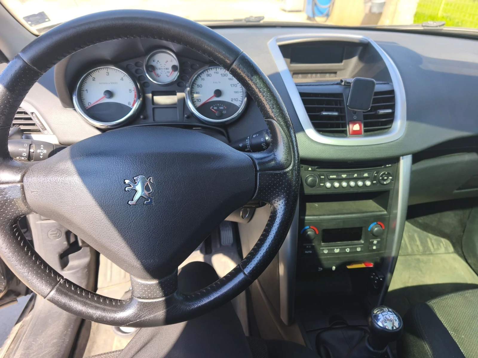 Peugeot 207 1.6hdi  90hp, снимка 10 - Автомобили и джипове - 54338972