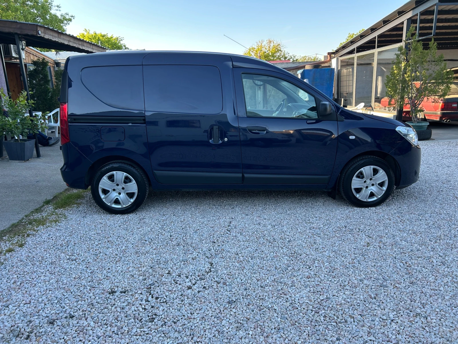 Dacia Dokker 1.6 GAZ/BENZIN , снимка 6 - Автомобили и джипове - 54562829