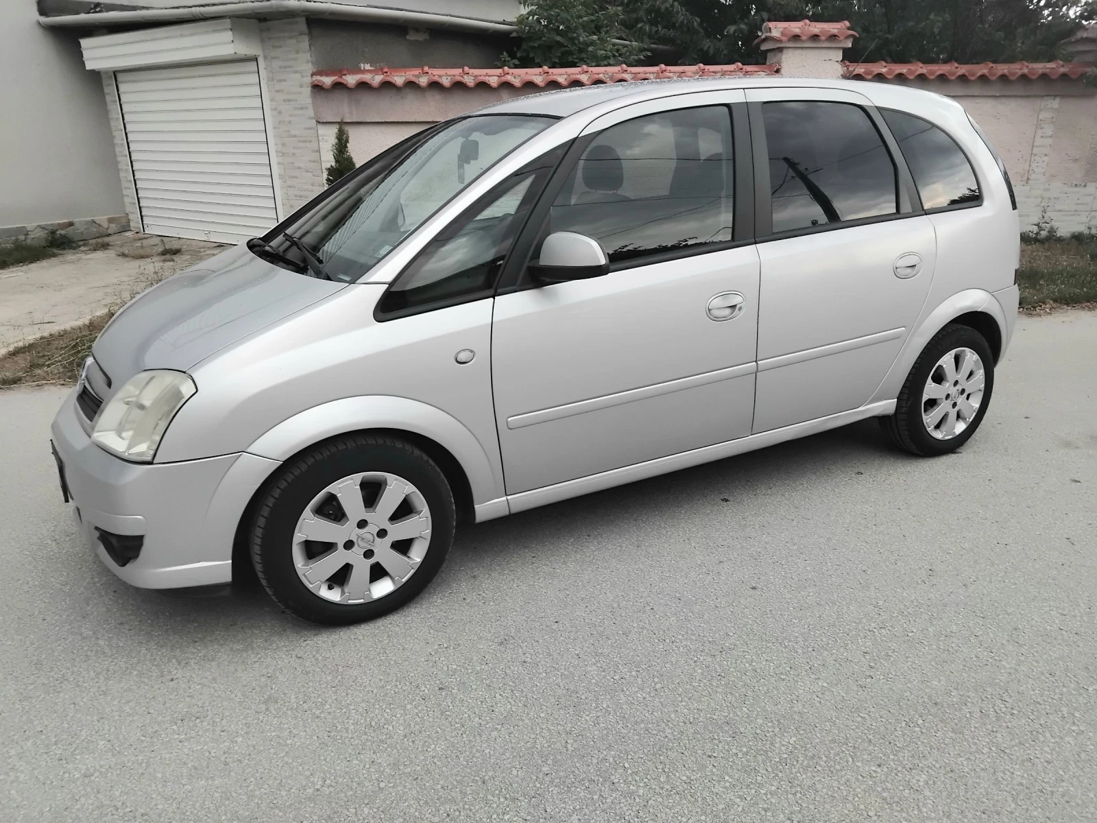 Opel Meriva 1.4i.75k + КЛИМА + ГАЗОВ ИНЖЕКЦИОН 2007г , снимка 5 - Автомобили и джипове - 55124965
