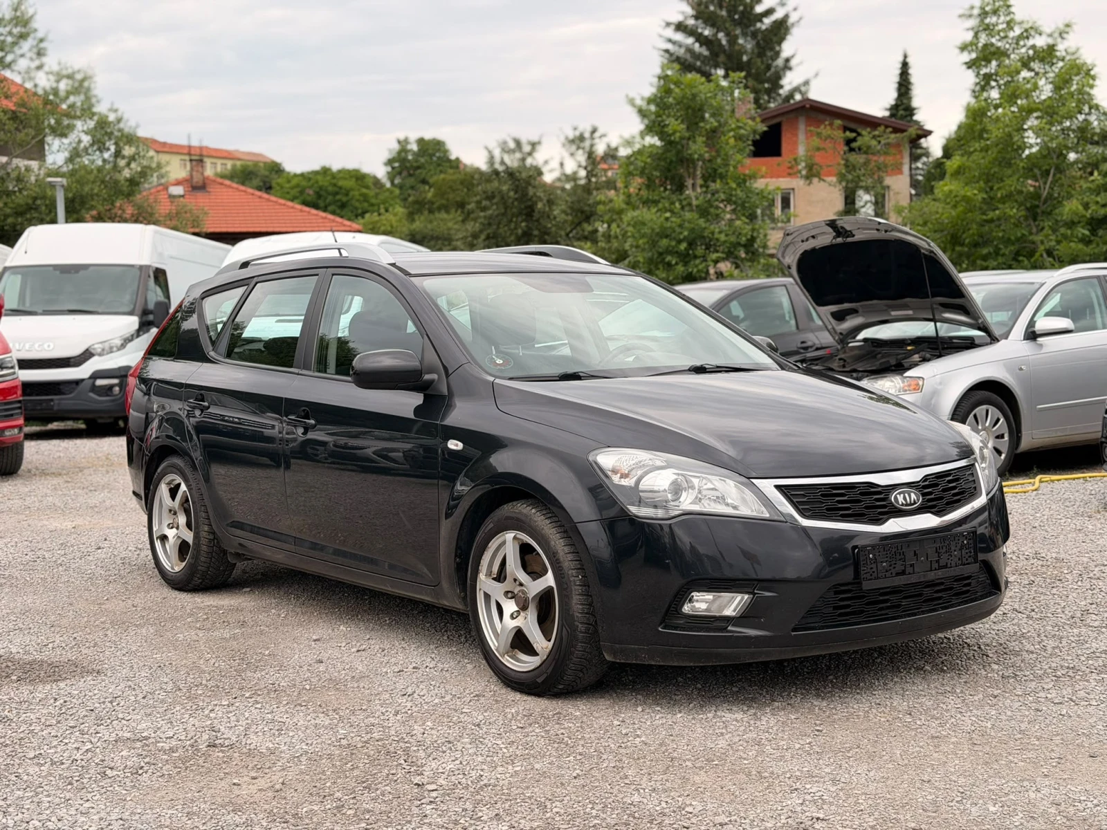 Kia Ceed 1.6CRDI, снимка 2 - Автомобили и джипове - 55134643