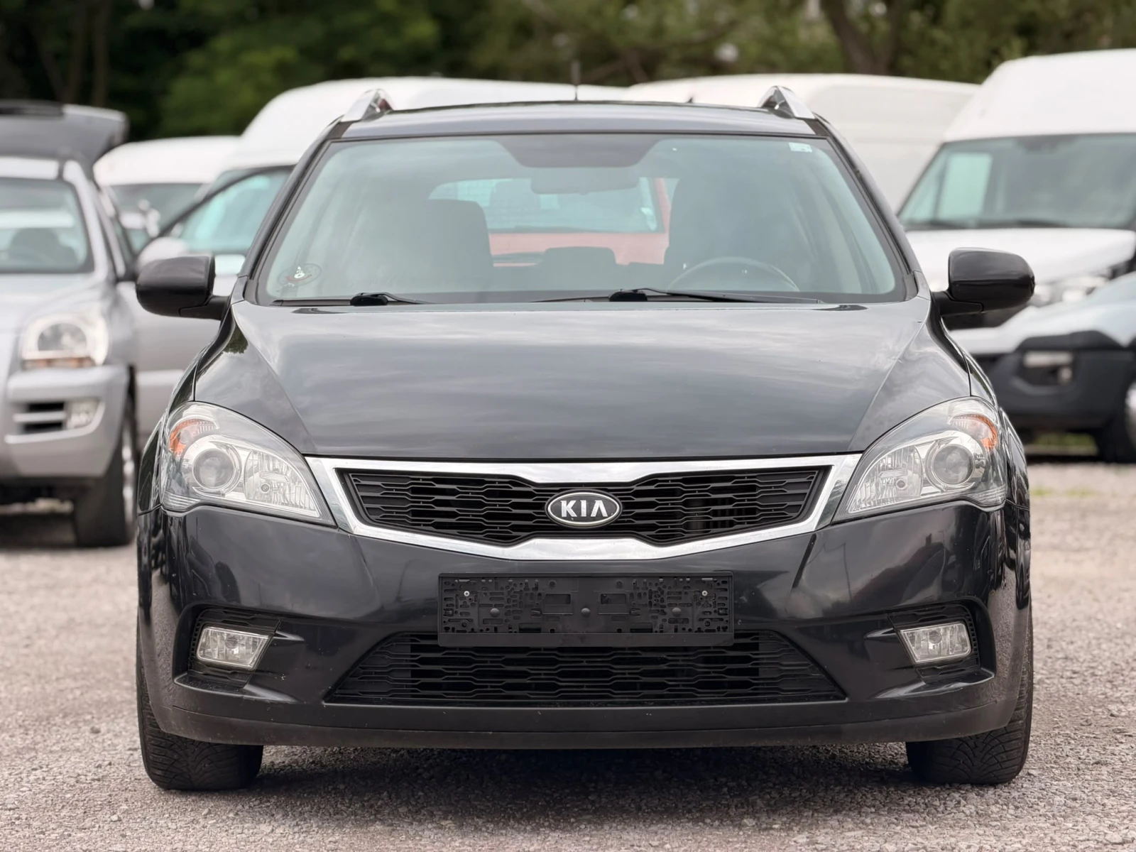 Kia Ceed 1.6CRDI, снимка 3 - Автомобили и джипове - 55134643
