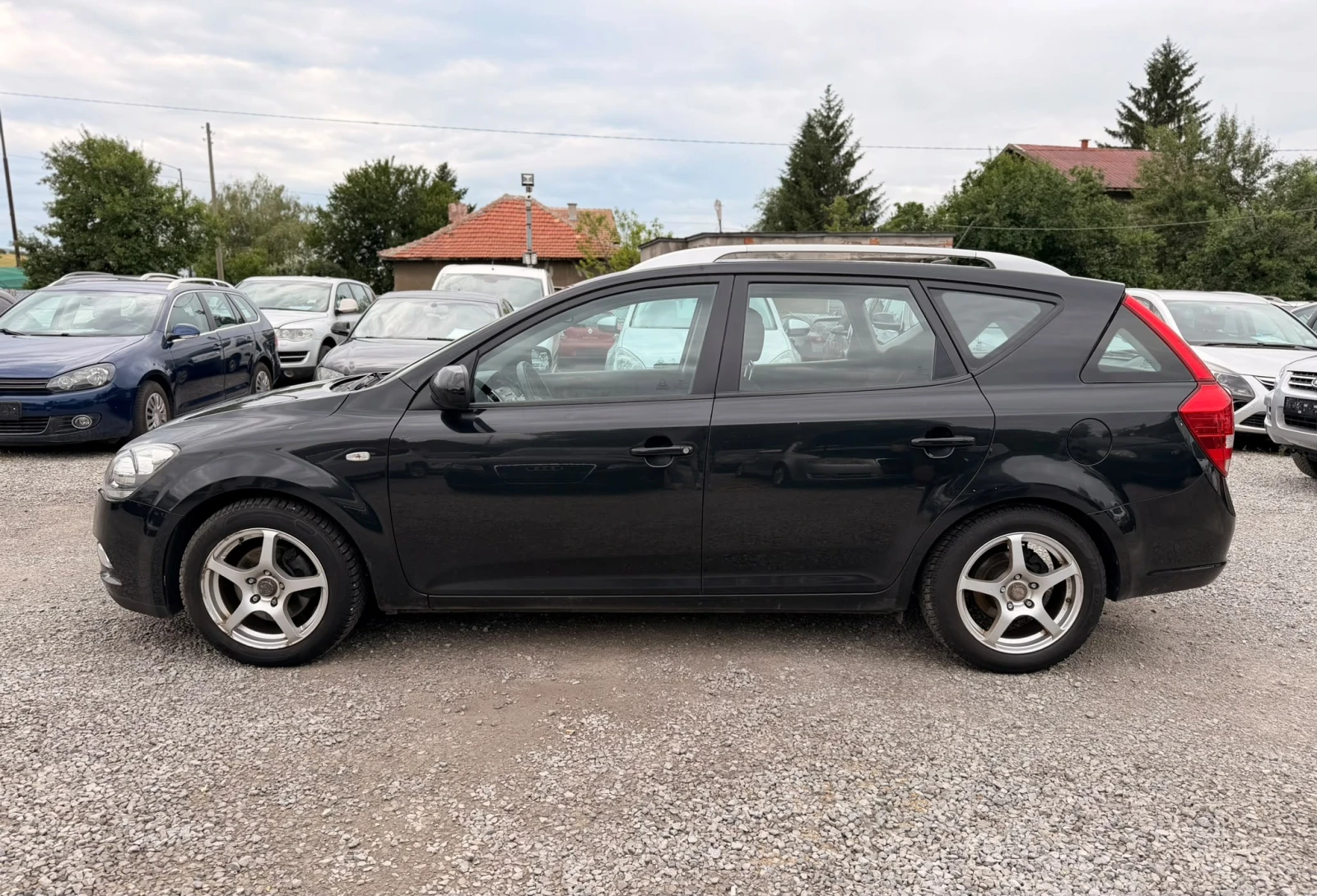 Kia Ceed 1.6CRDI, снимка 6 - Автомобили и джипове - 55134643