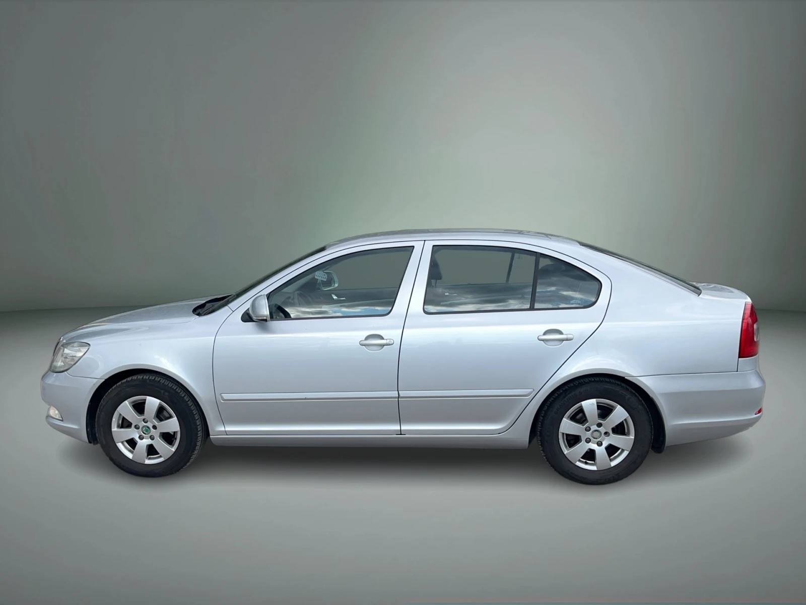 Skoda Octavia 1.6 MPI LPG, снимка 2 - Автомобили и джипове - 55177304