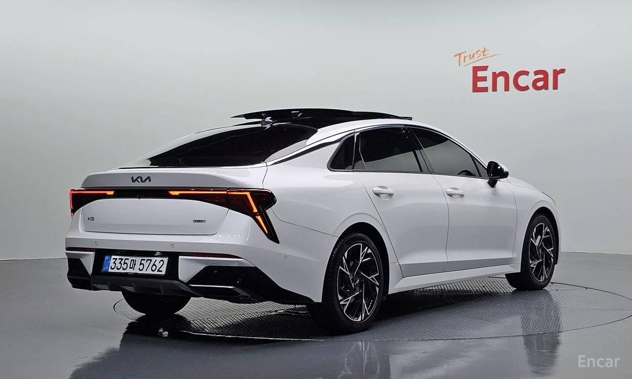 Kia K5 ОБДУХВАНЕ * KRELL * HEAD-UP * 360 КАМЕРА, снимка 3 - Автомобили и джипове - 55216737
