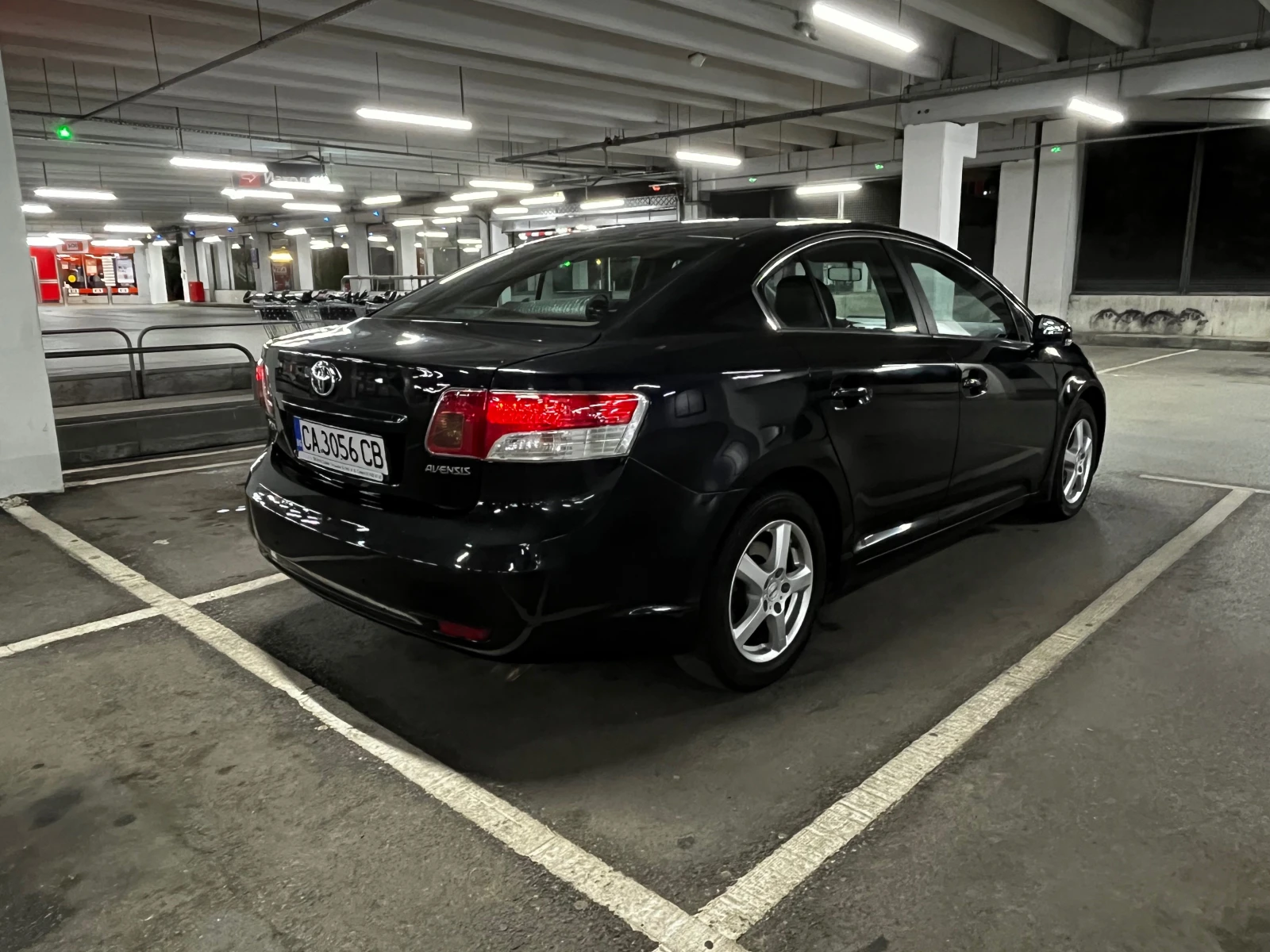 Toyota Avensis 2. 0 D-4D, 126 к. с., снимка 2 - Автомобили и джипове - 55558147