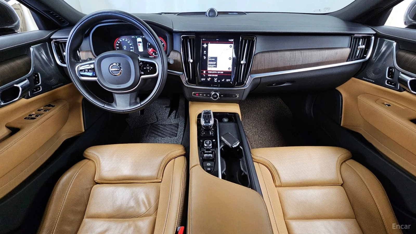 Volvo S90 * B5* ПАНО* KEYLESS* Camera* ПОДГРЕВ* 360* , снимка 7 - Автомобили и джипове - 55572150